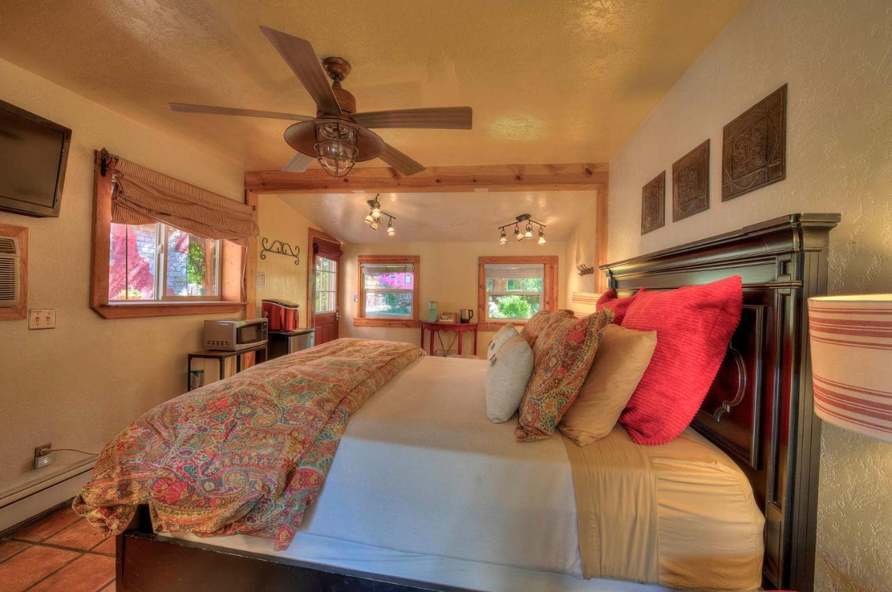 Cali Cochitta Vacation Rentals Moab Exterior photo